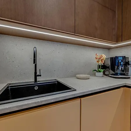 Premium With Sea View & Free Parking Lägenhet *